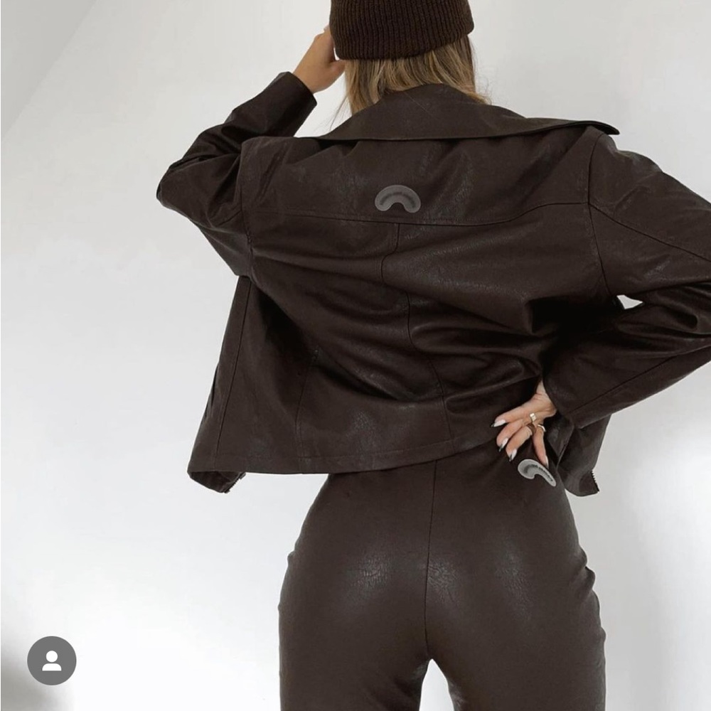 Tag on sisters and seekers brown faux leather pants